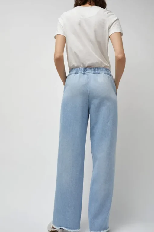 Polly Elastic Waist Jean in Light Blue