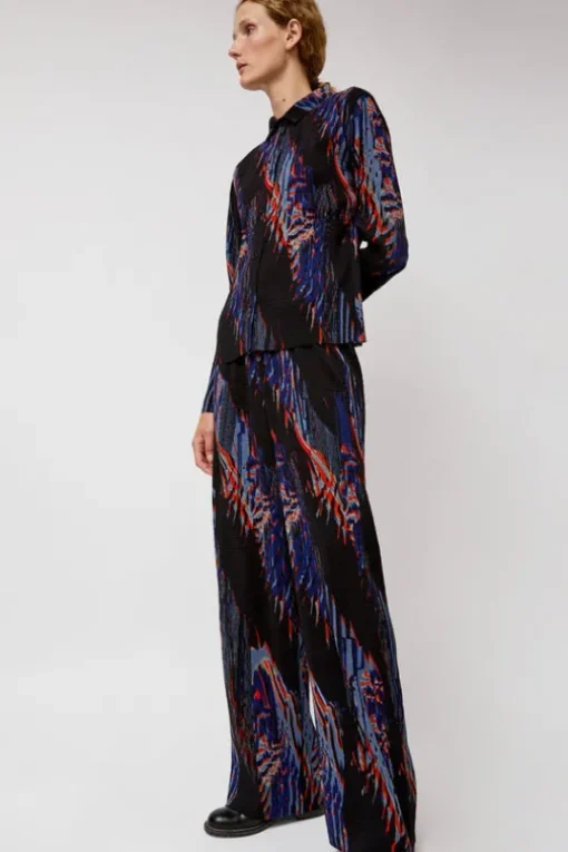 Silhouette Plisse Pant in Blue Shadow Wing