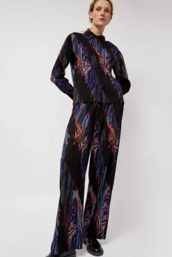 Silhouette Plisse Pant in Blue Shadow Wing